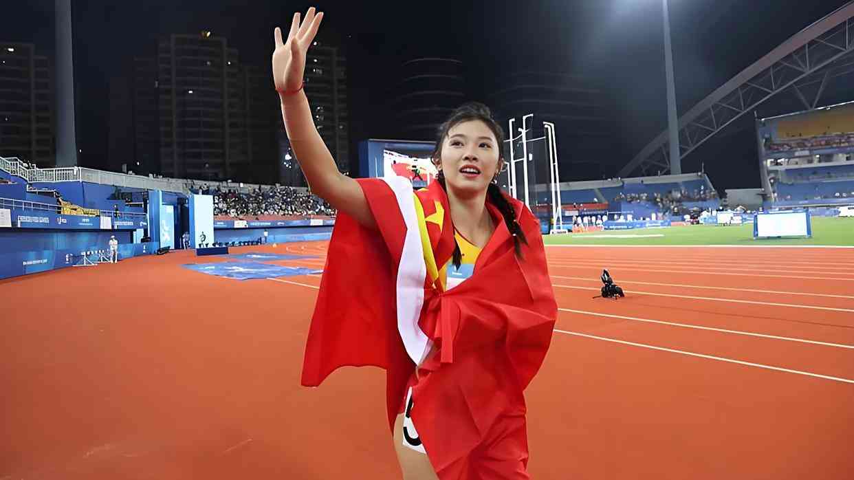 吴艳妮13秒15夺冠仍感不满:全国冠军背后的冷静自省  第3张 吴艳妮13秒15夺冠仍感不满:全国冠军背后的冷静自省  第3张