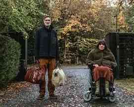 《我们或许会后悔》全集免费高清电视剧无广告在线播放|剧情,喜剧·英国·2024  第1张