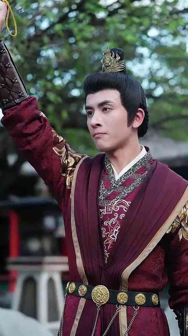 《新版：潜龙出渊》全集免费高清短剧无广告在线播放|短剧·中国大陆·2025  第1张