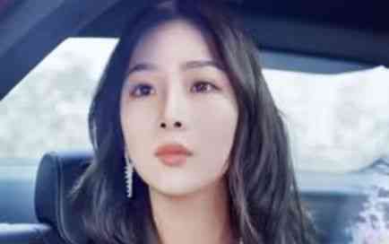 《女总裁还乡又美又飒》全集免费高清短剧无广告在线播放|短剧·中国大陆·2024  第1张