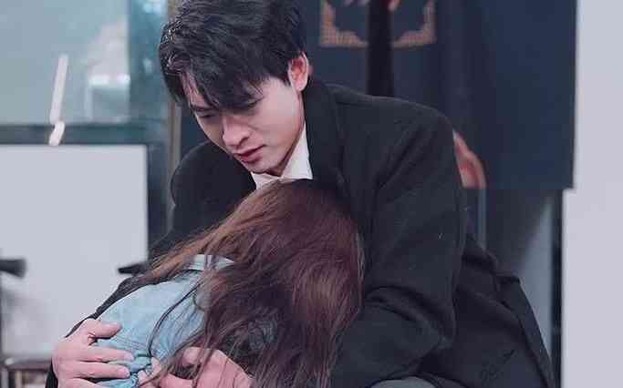 《三个哥哥上门，离婚妻竟是豪门千金》全集免费高清短剧无广告在线播放|短剧·中国大陆·2024  第1张